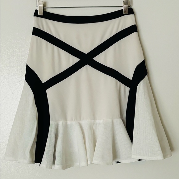BCBG Max Azria Runway “JADA” Skirt | XS | Black & White Fit & Flare Peplum Hem - Picture 5 of 6
